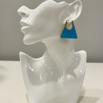 Modern Oval Kilit Detaylı Çelik Küpe