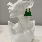 Modern Oval Kilit Detaylı Çelik Küpe