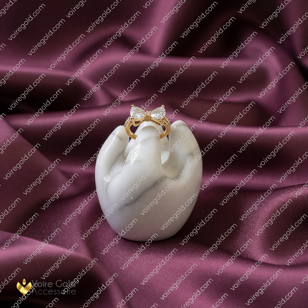 Fiyonk Işıltısı Yüzük